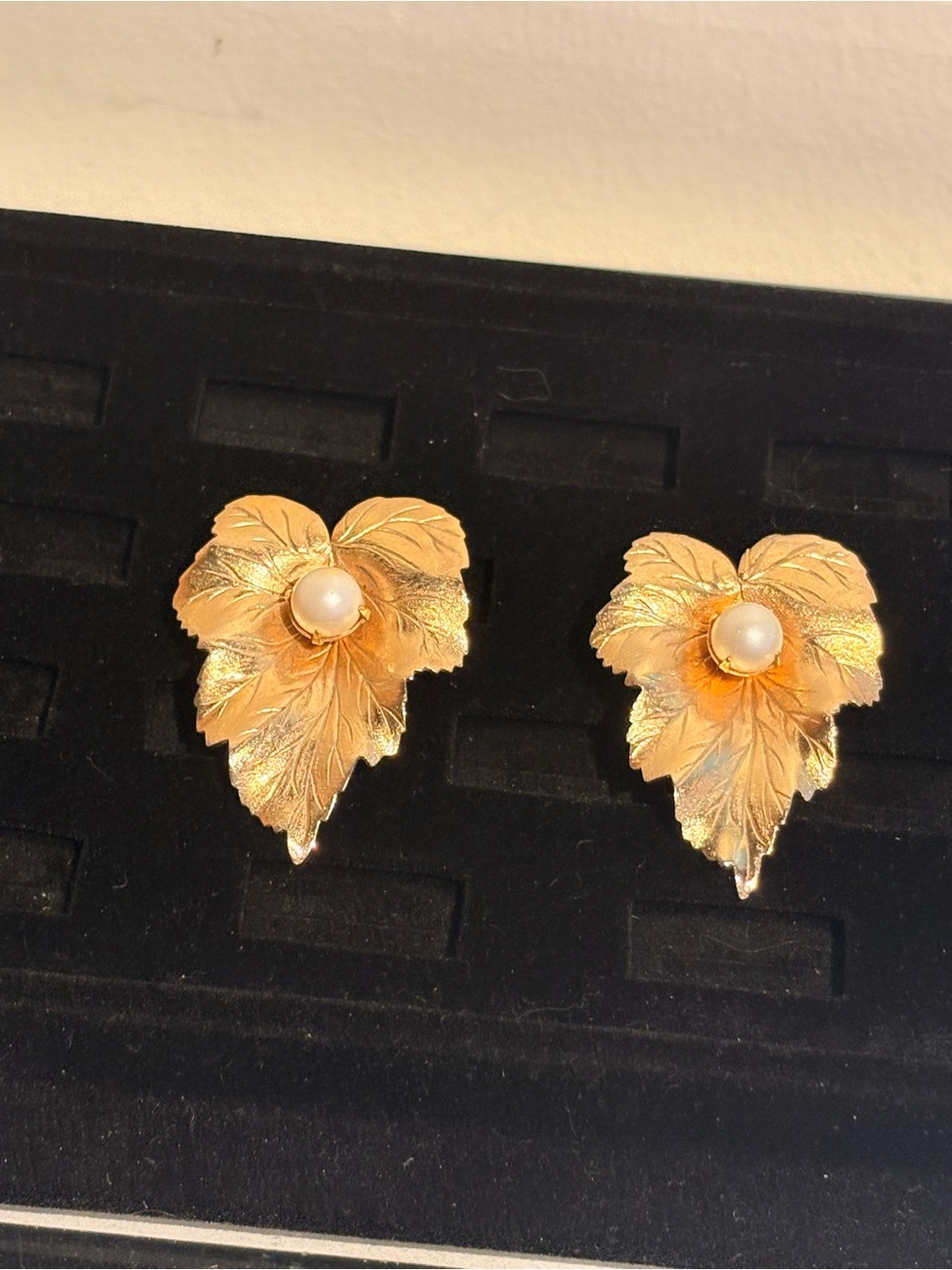 Vintage faux pearl clip on earrings